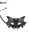 Antifaz de Encaje Calado – Mascarada Elegante