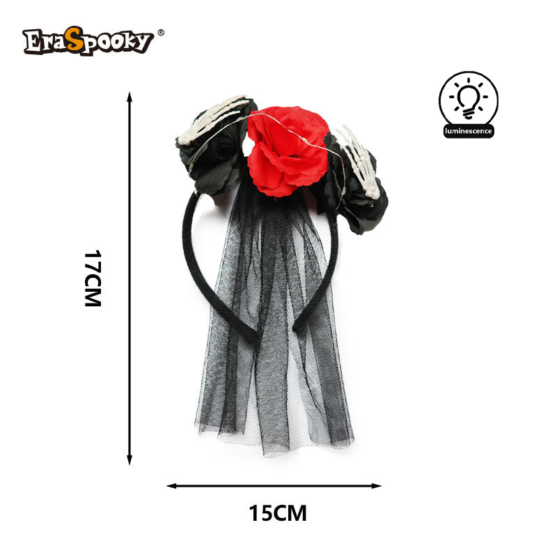 Diadema con flores y manos esqueléticas + velo de tul — Toque gótico