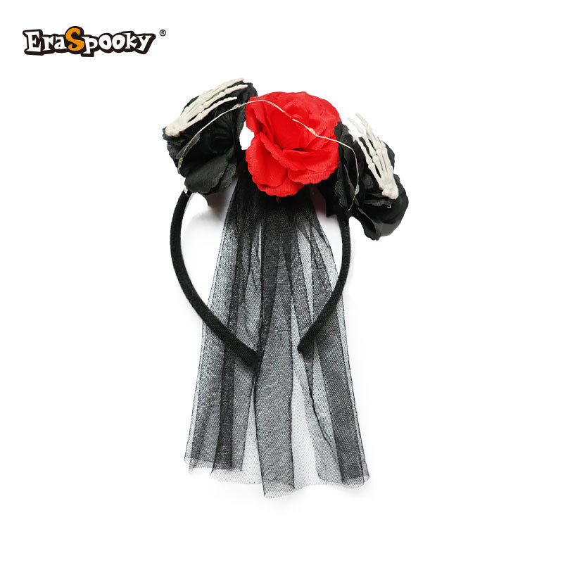 Diadema con flores y manos esqueléticas + velo de tul — Toque gótico